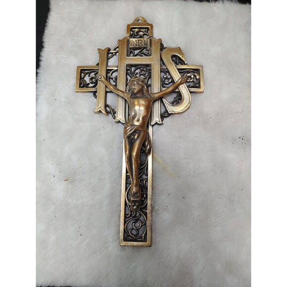 Crucifix Cross Wall Hanging Filagree Brass Goldtone Metal Jesus INRI Solid - Picture 4 of 9